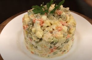 DVOJBE OKO JEDNOG SASTOJKA Što (ne) stavljate u Francusku salatu?