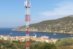 Odašiljači i veze: "Grom nam je oštetio odašiljač pa na Visu nema signala - nadamo se popravku tijekom dana"