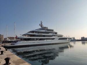 Hrvatski sud: Ruska jahta ide ukrajinskoj agenciji, pa se prodaje na dražbi - Il Piccolo podsjeća na otkriće Morskog HR