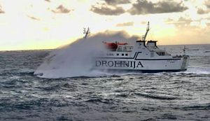 Zbog jakog juga u prekidu promet prema nekim otocima