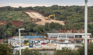 Usred šume iznad marine Veruda započela gradnja apartmanskog naselja - Metar kvadratni koštat će oko 3 i pol tisuće eura