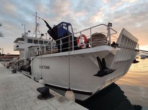 Zanimljiv brod privezan u splitskoj luci, evo o čemu se radi