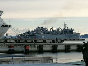 VIDEO U zadarsku Gaženicu uplovio američki ratni brod