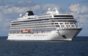 PUTNICI DANIMA BLOKIRANI NA KRUZERU Na brodu otkriveni mikroorganizmi