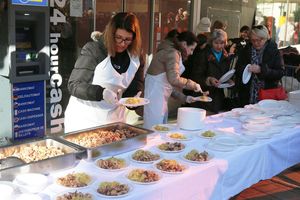 U Rijeci proslava Badnjaka po Julijanskom kalendaru uz podjelu posne hrane