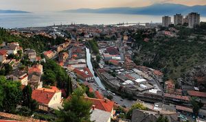 Pomoćnicima u nastavi u riječkim osnovnim školama, povećane plaće