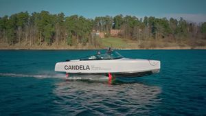 VIDEO Predstavljen leteći električni čamac