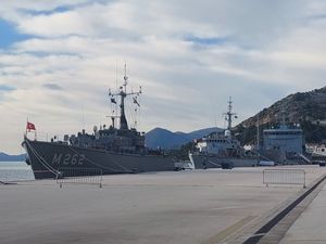 Posjet NATO brodova za protuminske mjere Hrvatskoj ratnoj mornarici
