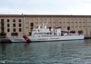 U riječku luku uplovio brod talijanske Obalne straže Peluso