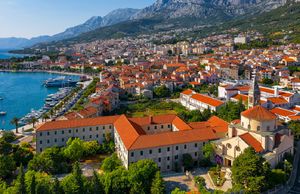 LIJEPA GESTA Makaranka primila 14 osječkih nogometaša koji zbog nevremena nisu mogli svojim kućama