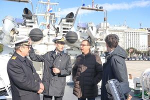 Riječki gradonačelnik na brodu talijanske Obalne straže: Intenzivirat ćemo suradnju u područjima pomorskog prometa i razvoja nautičkog turizma