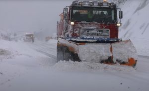 Najmanje 25 vozila ignoriralo zabrane i zaglavilo - HAC: "Vozači misle da im zimske gume ne trebaju!"