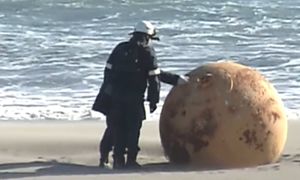 TAJNA MISTERIOZNE KUGLE Na plažu stigli pirotehničari i policija, a na kraju ispalo nešto sasvim (ne)očekivano