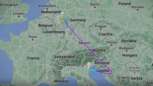 Avion iznad Hrvatske naglo promijenio smjer i preko Kvarnera sletio u Veneciju