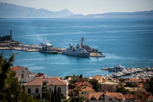 FOTO Puljak primio izaslanstvo skupine NATO brodova – SNMG2 koji u gradu pod Marjanom borave do 16. ožujka