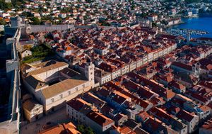 U Dubrovniku sastanak dubrovačkih ugostitelja i njihovog gradonačelnika