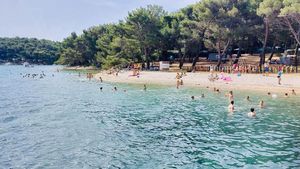 Kamp na otoku Veruda otvara se 7. lipnja - Krenule rezervacije