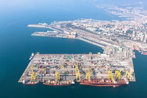 Tvrtka ICOP produžit će sedmi gat Tršćanske luke