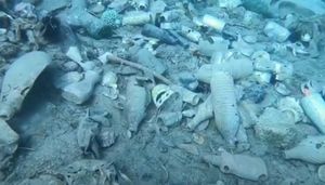 VIDEO Šibenčani očistili podmorje: "600 limenki i plastične ambalaže, 800 staklenih boca, 16 autoguma, pa tko to baca?"