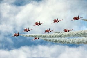 Kakvi su ovo zrakoplovi iznad Zadra?