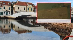 OPASNOST U VRBOSKOJ Nakon gradnje mosta ostala metalna ploča: "Skoči li netko u more, nastradat će!"