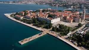 Radovi na rekonstrukciji zadarske rive vidljivo napreduju