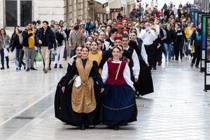 FOTO Splitska tradicijska društva oduševila publiku u prepunom gledalištu Hrvatskog doma Split