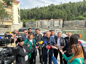 Božinović u Obrovcu: "U Hrvatskoj nemamo nijednu žrtvu poplava i to je posljedica dobre organizacije"