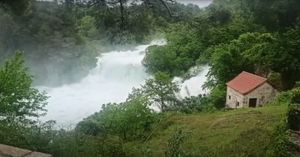 Kadrovi nabujale Krke: "Prvi put u povijesti zatvoreni dijelovi parka radi sigurnosti"