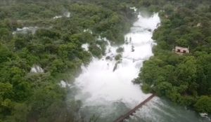 Najviši vodostaj Krke ikad u Skradinskom buku - snimka iz zraka