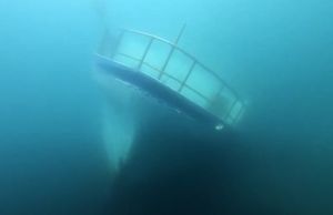 Potopljeni ribarski brod Val Dva, nasukan kod otočića Sestrica Mala