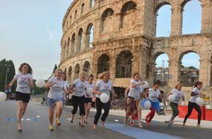 U Puli večeras utrka u štiklama - Minimalna visina štikle 7 cm