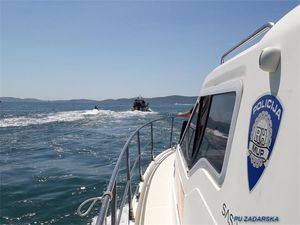 Pomorska policija uhvatila Nizozemca i Hrvata - Obojica glisirali uz samu obalu Ugljana
