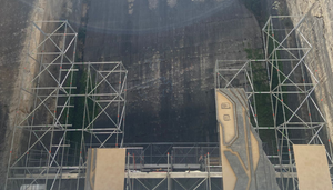 Šest šlepera dopremilo više od 100 tona opreme za mega glazbeni spektakl koji će se održati u istarskom Cave Romane