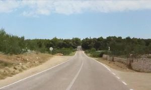 Automobilom sletio s ceste kod Supetra na Braču