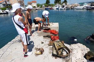 Ekološka akcija u skolpu projekta oSVIJESTi se na Pašmanu