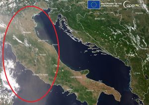 AFRIČKA PRAŠINA VIDLJIVA IZ SVEMIRA Osim vrućeg saharskog zraka, u Hrvatsku stiže i ovo