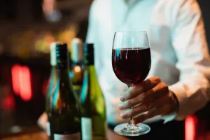 Nova manifestacija "Vina Poreča" - porečki vinari promoviraju svoja najbolja vina u starogradskoj jezgri
