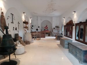 Etnografska zbirka otoka Lastovo i recentna istraživanja špilje Rača