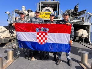 Tim protuminskih ronitelja Flote Hrvatske ratne mornarice vratio se iz Sredozemlja