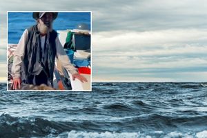 PILI KIŠNICU I JELI SIROVU RIBU Čovjek i pas preživjeli dva mjeseca nasred oceana!