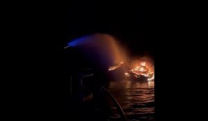 Gašenje jahte kod Svetog Petra, prije potonuća