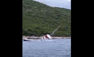 Kod Šipana se nasukao putnički brod Mirabela