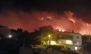 Dubrovački vatrogasci cijelu noć se borili s dva velika požara
