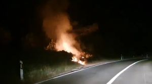 Devet požara uz cestu iznad Omiša u samo sat vremena - Tri su snimljena!