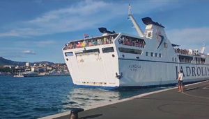 Raspjevani trajekt isplovio prema Oliverovoj Veloj Luci