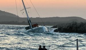 S nasukanog katamarana spašavali obitelj iz Amerike, samo jedno dijete imalo prsluk: "Prvi put sam odaslala 'pan-pan!"