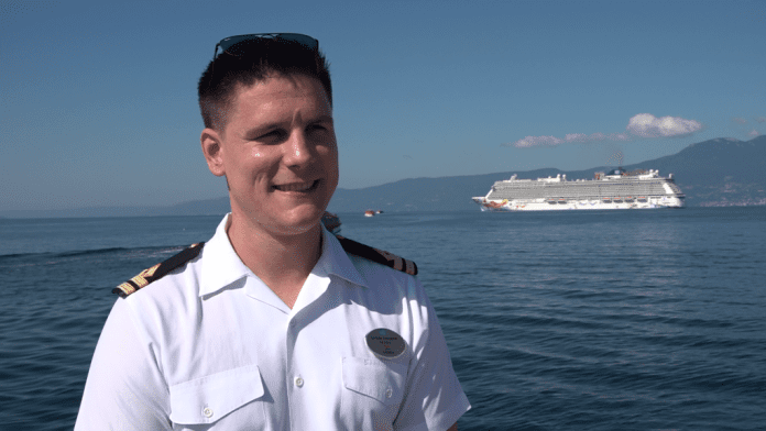 VIDEO: Riječanin, prvi časnik palube najvećeg kruzera koji je ikad uplovio u riječku luku