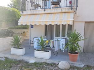 Od garaže na Hvaru napravila apartman i zauzela javnu površinu: "Ima li kraja uzurpiranju javnog dobra na kopnu i moru?