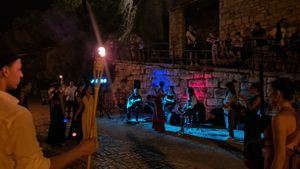 U noći svetog Lovre Rovinj je svojim posjetiteljima priredio bajkovitu atmosferu